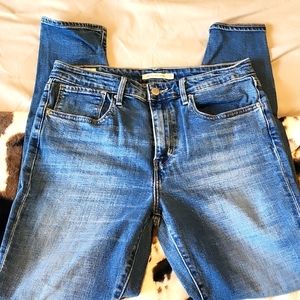 Levi's 721 High Rise Skinny Jeans